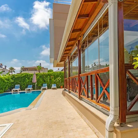 Paradise Town Premium Vilă