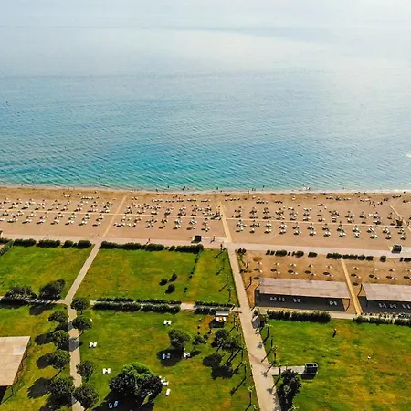 Paradise Town Premium Villa
