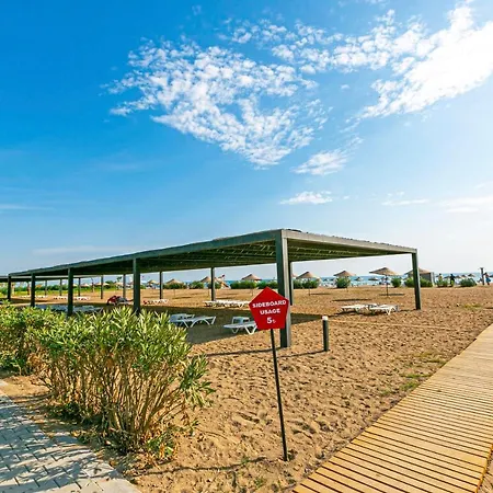 Paradise Town Premium Vilă *