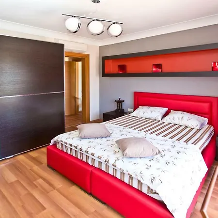 Paradise Town Premium Villa