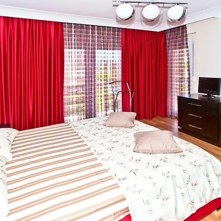 Paradise Town Premium Vilă *