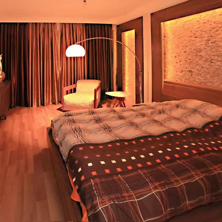 Paradise Town Premium Villa *