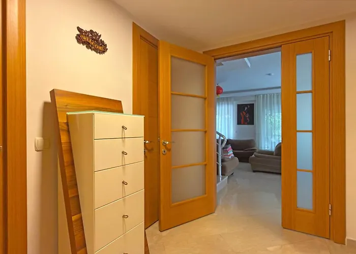 Paradise Town Premium Villa