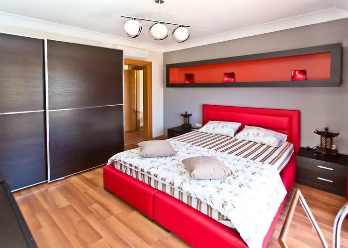 Paradise Town Premium Villa