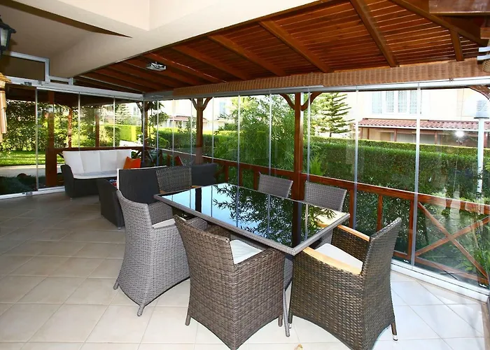 Paradise Town Premium *