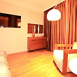 빌라 Paradise Town Premium