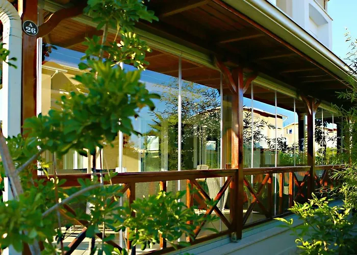 Paradise Town Premium * באלאק